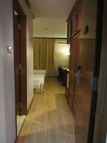 Sanbay Hotel - Photo4