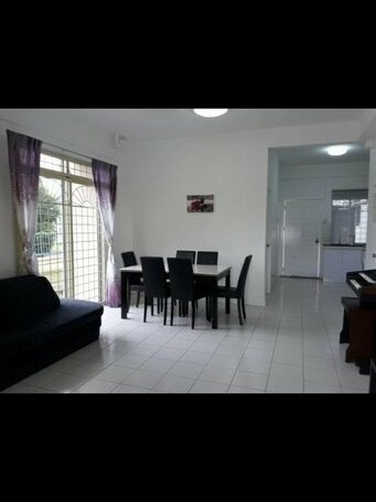 Taman Airport Guesthouse - Photo5