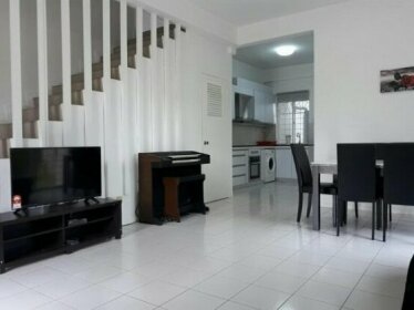 Taman Airport Guesthouse