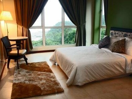 Batik Sanctuary Over Santubong - Photo4