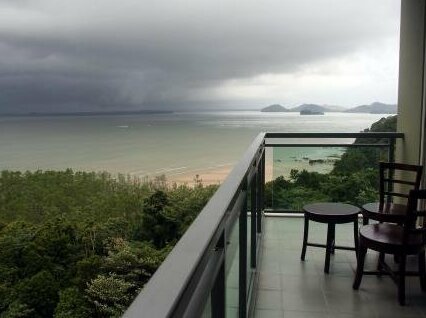 Batik Sanctuary Over Santubong - Photo5