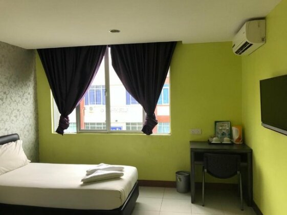 Sarikei Garden Hotel - Photo2