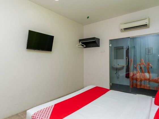 OYO 966 Segamat Red Orange Hotel Sdn Bhd - Photo4