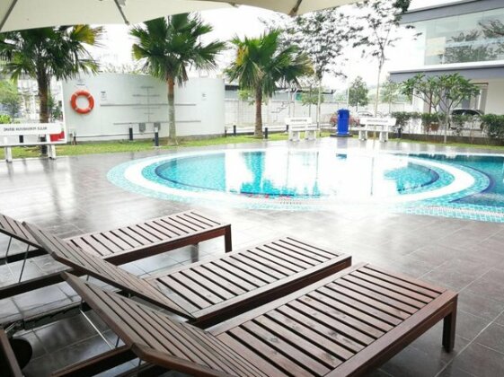 Ehsan Residence Poolview + Wifi @ Klia-Sepang-Nilai - Photo5
