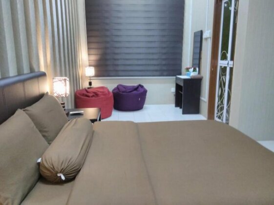 Lyns Guest Room - Photo3