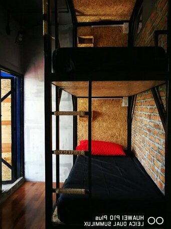 The Bunk Backpackers Hostel By Fleur - Photo4