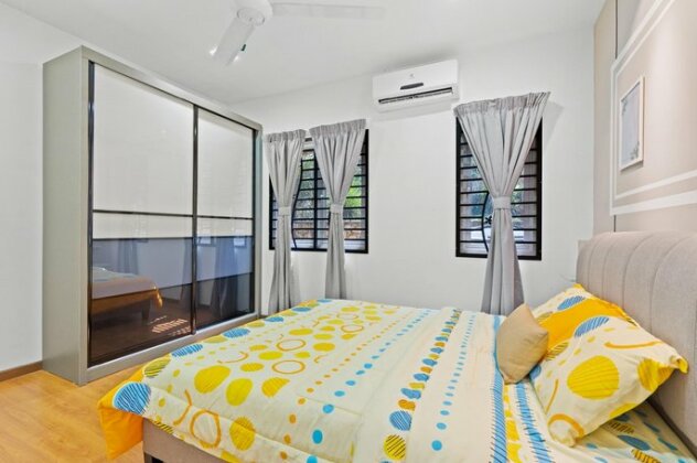 Triple Storey Semi-D - Photo4