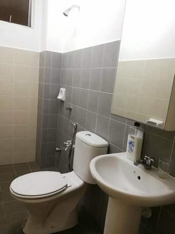Baraqah Home Seremban 100mbps Wifi & Netflix - Photo4