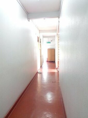 International New Hotel - Photo4