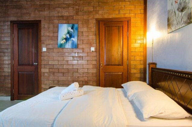 JR House @ De Serenity - Photo4