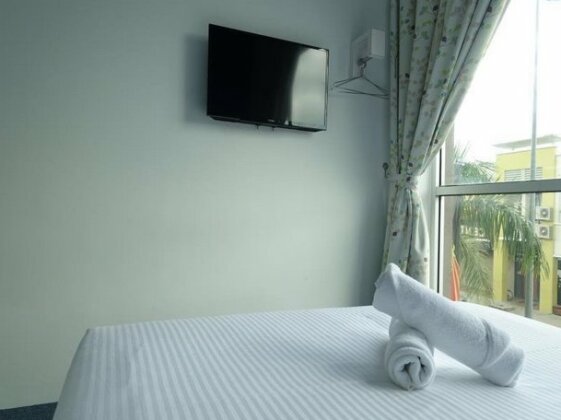 Lodge 10 Hotel - Photo3