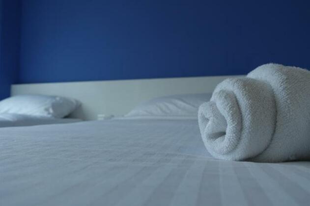 Lodge 10 Hotel - Photo5