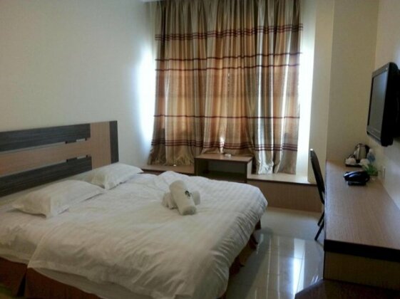 OYO 776 Fame Hotel - Photo4