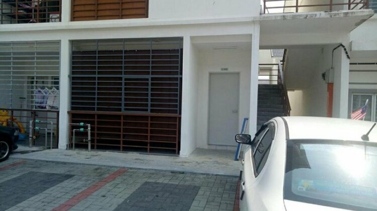 Studio @ Suci Ainsdale - Photo3