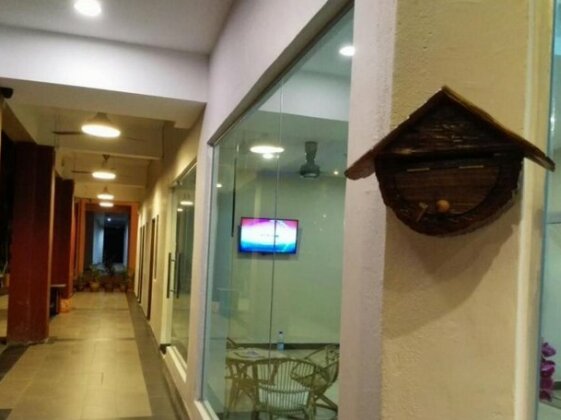 The 16 Hotel - Photo2