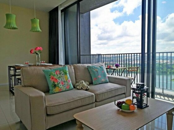 Dreamcity apartment guarded lakeview quiet family suite