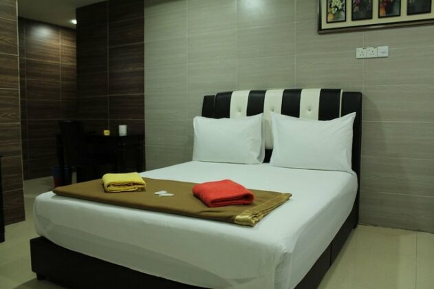Serdang Business Hotel - Photo2