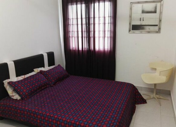 Aireenadelia Guesthouse - Photo3