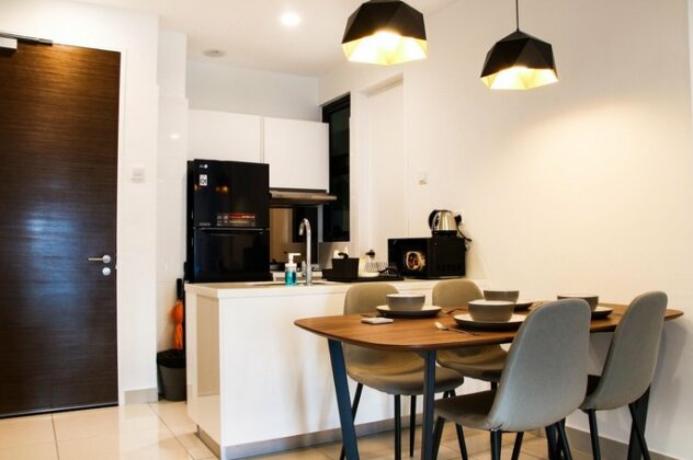 H2O Residences by Victoria Home - Photo4