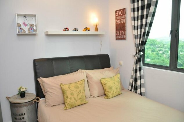 Lawang Suite Basic Roomstay - Photo5