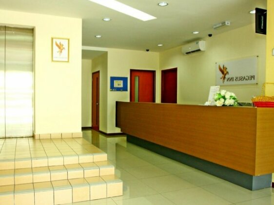 Pegasus Inn - Photo2