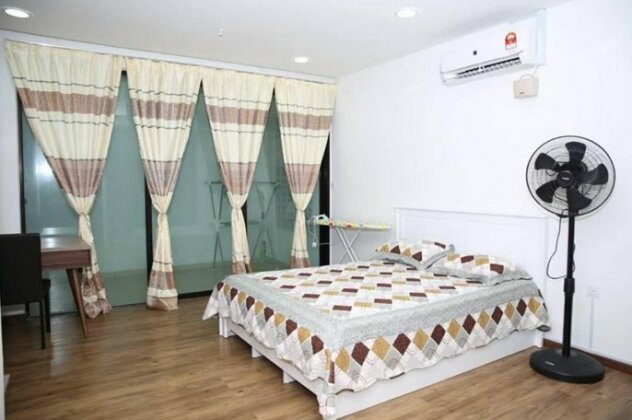 Suriaemira Homestay - Photo4