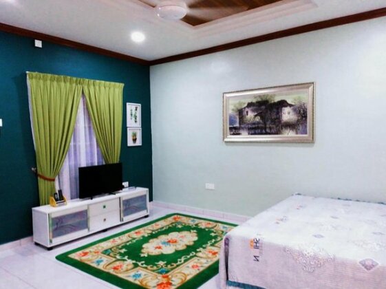 D'InsYiRah RoomStay - Photo4