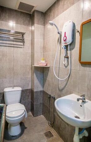 U Plus Budget Hotel - Photo5