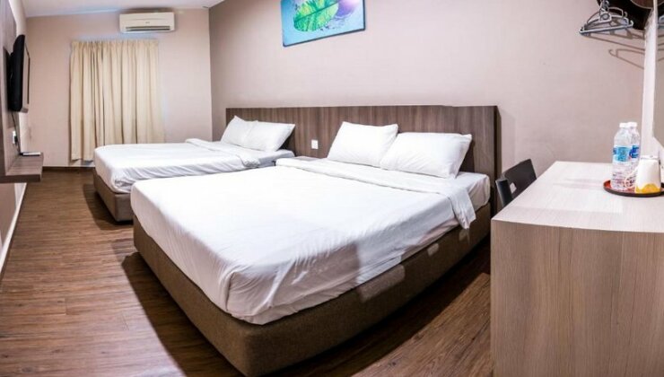 K West Hotel - Photo4