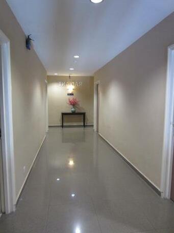 Radiant Hotel - Photo5
