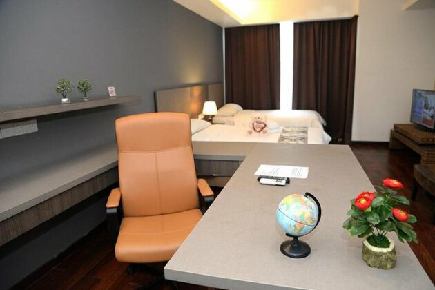 Spacious private suite @ Nexus Regency - Photo2