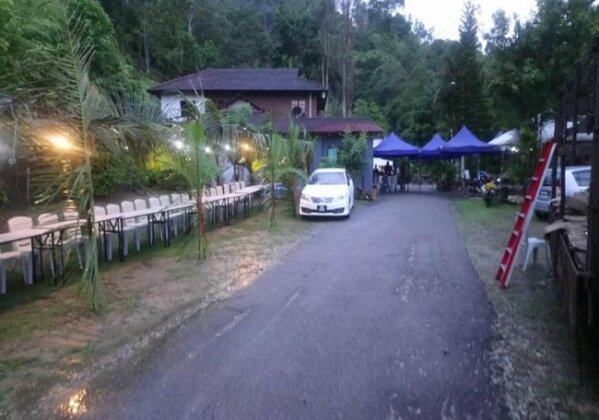 Lembin Village Resort