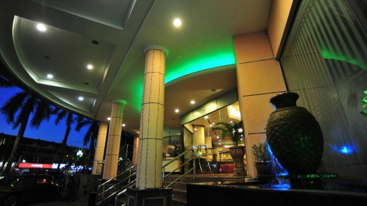 Emerald Puteri Hotel - Photo2