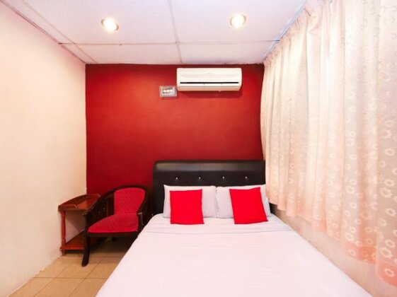 Oyo 541 Hotel Osms - Photo2