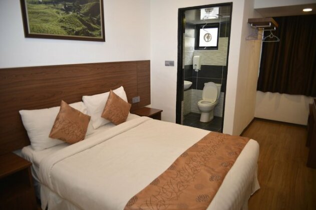 Highlanders Hotel - Photo4