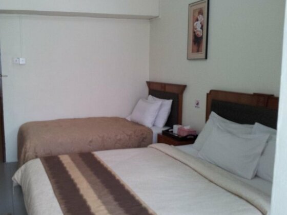 TJ Lodge - Photo4