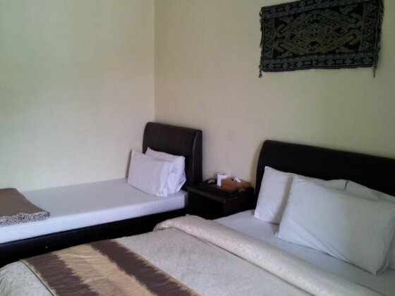 TJ Lodge - Photo5