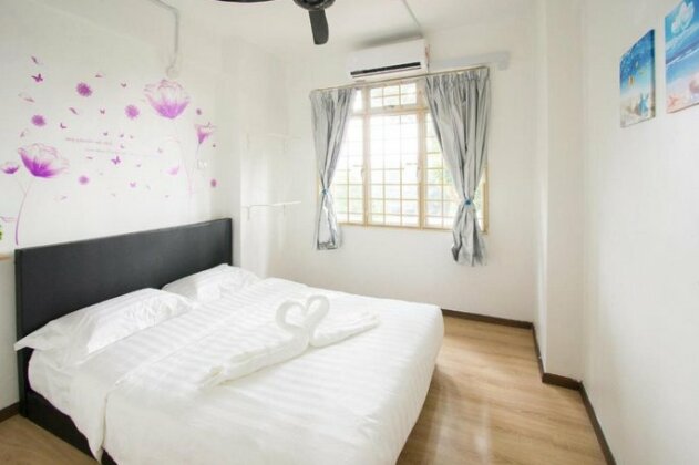 Azuria Condominium - Photo4