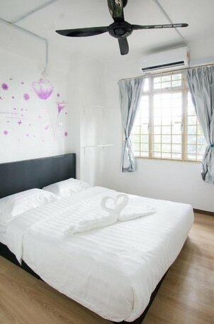 Azuria Condominium - Photo5