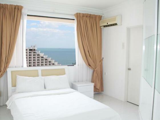 Home Suites Amazing Oceanfront Penang - Photo2