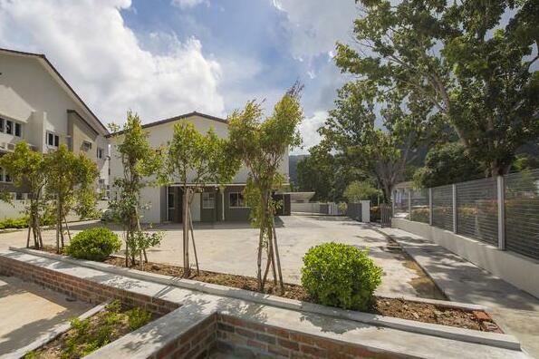 New Modern Renovated Double Storey Semi-D