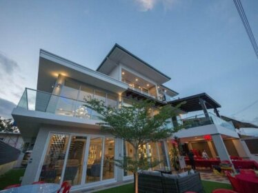 Glass House Tmn Nordin