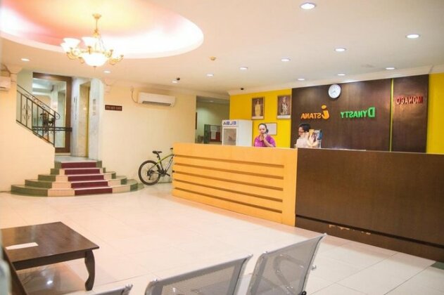 Istana Monaco Hotel - Photo2