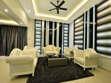 Iris Luxury Service Villa