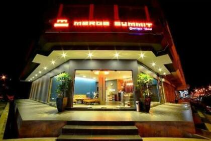 Merge Summit Hotel