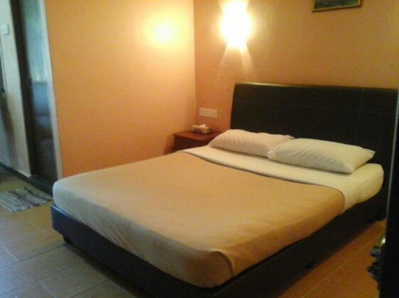 Uptown Beach Resort - Photo5