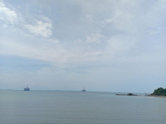 Ocean View hotel Teluk Ramunia - Photo2