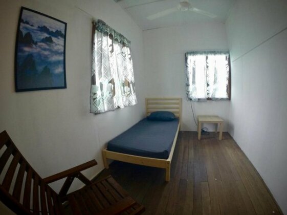 OIKOS Artisan Guesthouse - Photo2