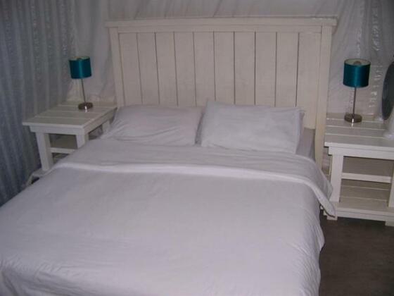  Photo 1