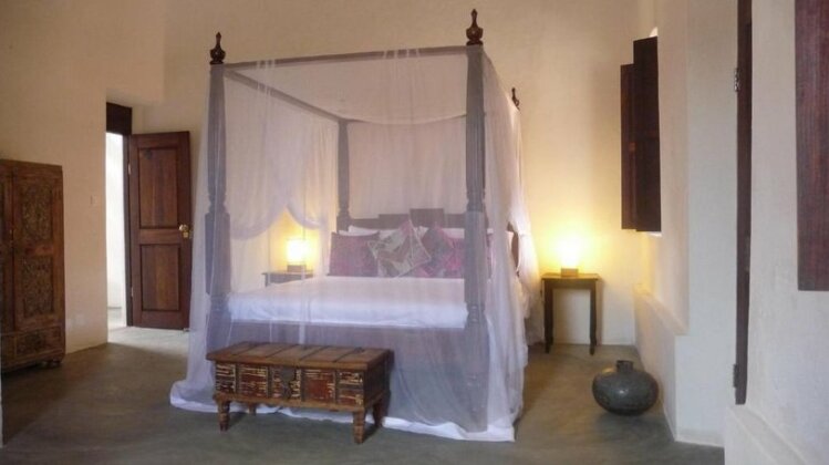 Ulani Lodge - Photo2